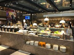 自助取餐区-圆顶阁西餐厅(郑州索菲特国际饭店 )