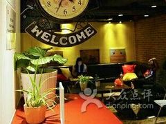 -悦思旅舍(铜锣湾地铁站店)