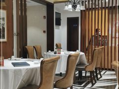 -老人和饭店(淮海中路店)