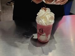 -须尽欢·冰淇淋&中国茶(翔殷路店)