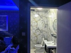 -K歌之王量贩式KTV(洪楼店)