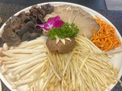 -渝里重庆火锅(航天城店)