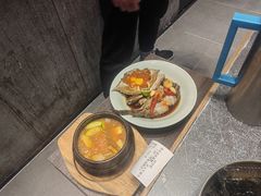 -草家酱蟹炭火烤肉店(珲春南路二店)