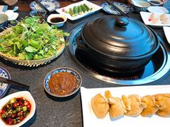 -大匠工房古船木艺术餐厅·猪肚鸡专门店(长白仙岛店)