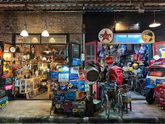 -席娜卡琳火车铁道夜市