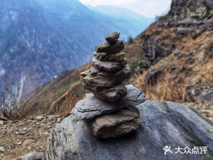 迪庆香格里拉虎跳峡景区图片