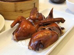 玻璃脆皮乳鸽皇-新雅粤菜馆(南京东路店)