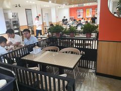 -闫家驴肉老店(华电一校店)
