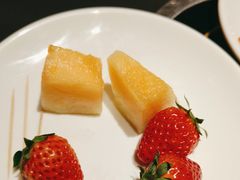 -钱小奴海鲜自助黑金店(杭州滨江龙湖店)