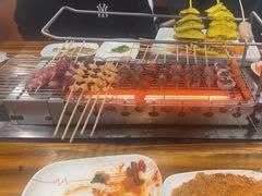 -哈尔滨小酒馆·鲜肉现穿自助烧烤(康新花园店)