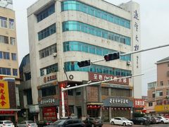 -老季市·三代非遗传承·地标美食老汁鸡(工农路店)