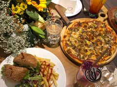 意大利腌肉香菇比萨-LUCCA卢卡西班牙海鲜饭(远洋广场店)