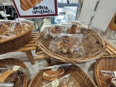 -焙丽拾光(麦凯乐直营店)