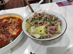 -犇逸·乐山跷脚牛肉·四川现炒(览海店)