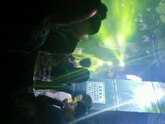 android_upload_pic-菲芘金座酒吧