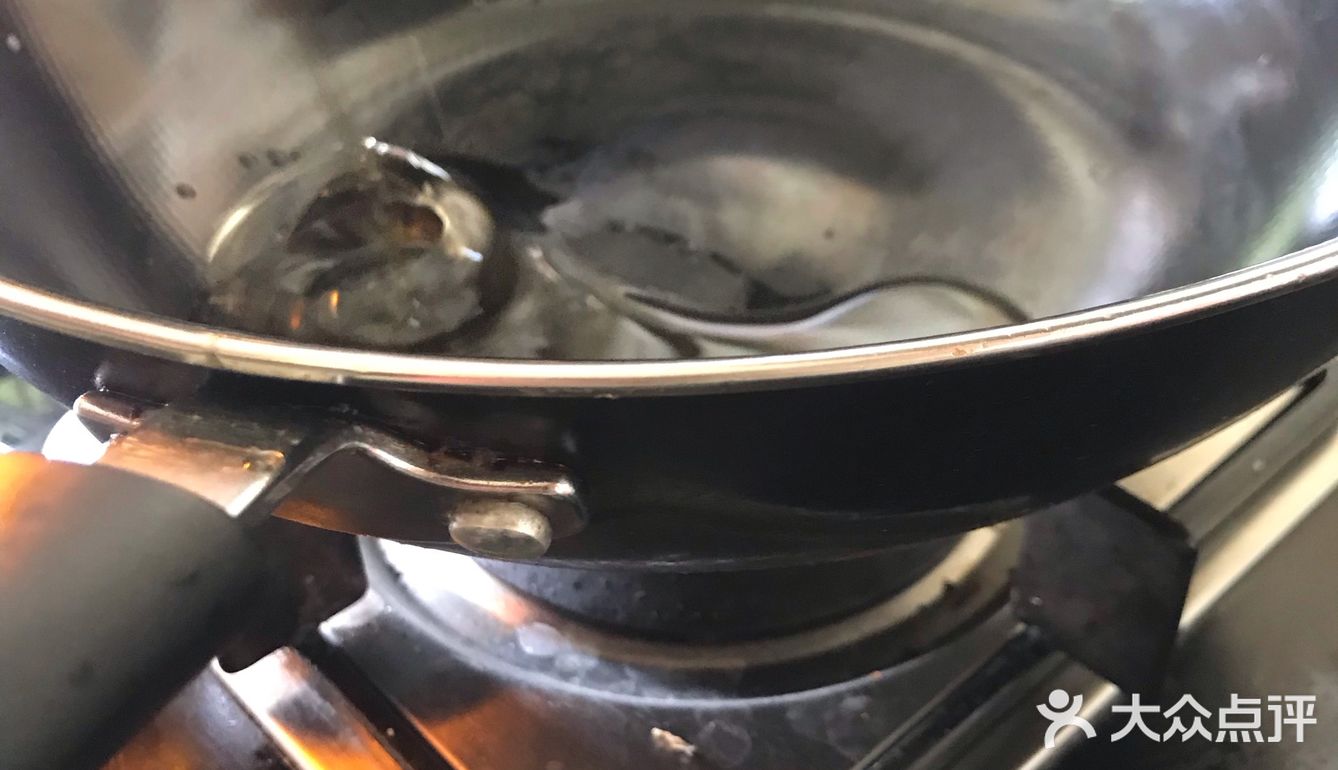 滋阴润肠通便的蒜蓉粉丝蒸鲍鱼