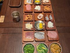 -银米·云南传统过桥米线(双廊黑金冠店)