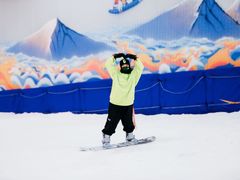 -乔波室内滑雪场