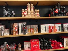 -乐蓬马歇百货公司(Rive Gauche)