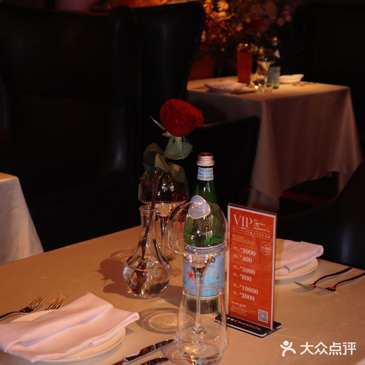 高品质西餐厅🍽杰加牛排太适合约会拍照📷