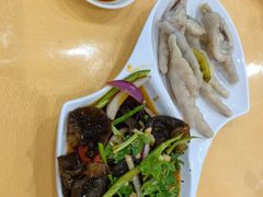 -鹏城人家海鲜酒家·23年老字号(较场尾店)