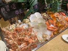 -大中华希尔顿酒店-念自助餐·嗨啤·小龙虾