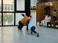 -问山MountQuest攀岩馆