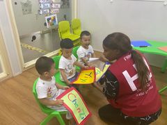 -i2青少儿英语(爱加星悦荟店)