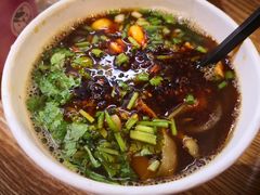 -南门金峰辣子鸡·玩串串(昌发展万科广场店)