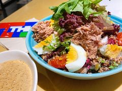 三色藜麦金枪鱼鸡蛋沙拉-TIAGO HOME KITCHEN(王府中环店)