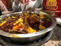 -肖肖酸萝卜鱼火锅(总店)