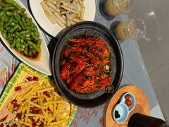 -肥肥虾庄·金牌油焖大虾(杨园滨江时代walk店)