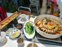 -刘姐啤酒鱼民族演艺餐厅(西街总店)