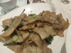 -黄泥岗·地道湖北菜(奥特莱斯店)