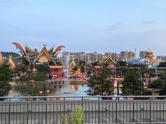 -七彩云南欢乐世界