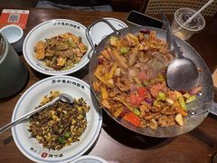 -富正毅三下锅·湘西韵味(天门山索道店)