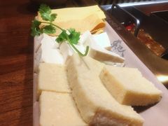 -东巴人鱼豆花火锅(幸福街店)