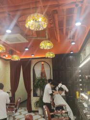 -东方先生国潮男士理发馆