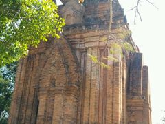 塔-婆萨努占婆塔