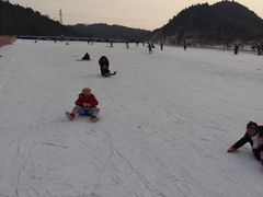 -玉龙滑雪场