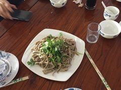 -溢心园香河肉饼总店