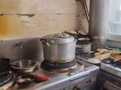 -小许三鲜砂锅馄饨店(家多乐烟酒店)