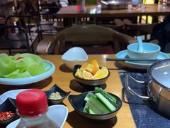 -洪氏嗨捞·广东猪肚鸡·椰子鸡火锅(西咸万象城店)