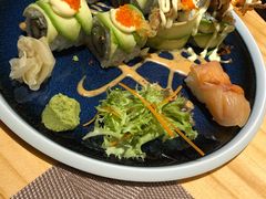 牛油果软壳蟹卷-木鱼料理