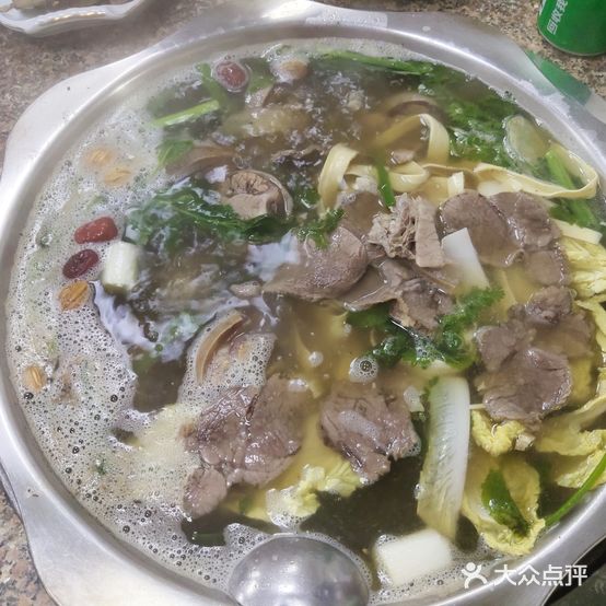 贵州带皮黄牛肉花江狗肉