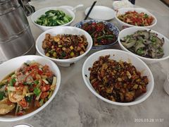 -红色湘菜馆(春风店)