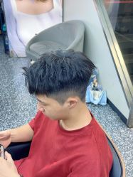 -藤野造型专业烫染接发