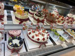 -花花卷卷·鲜食蛋糕(静安久光百货店)