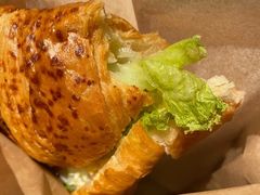 蛋香鸡肉可颂-星巴克臻选(广州高德置地秋广场店)