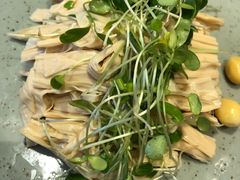 -万龙洲海鲜(大兴绿地缤纷城店)